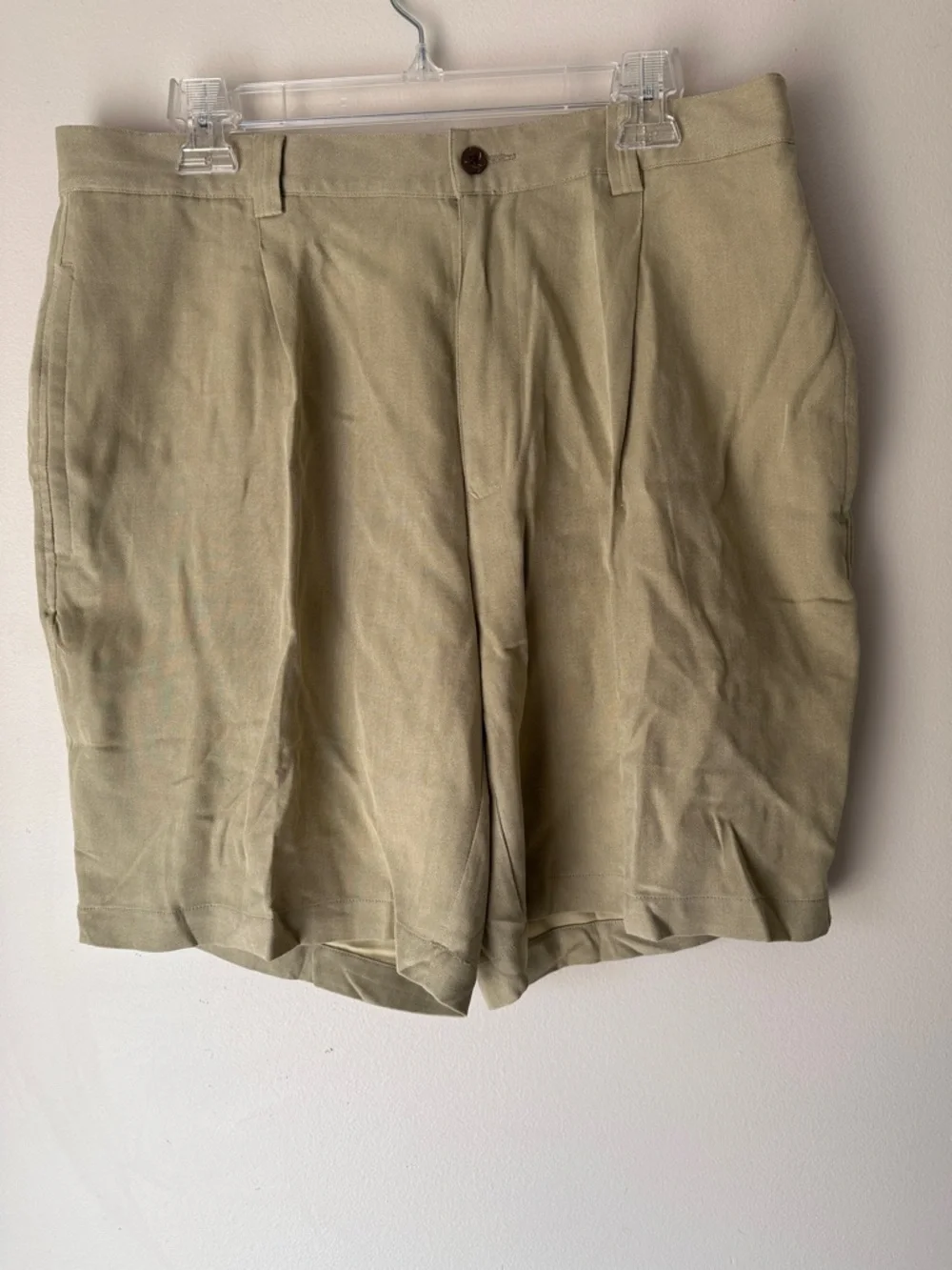 Tommy Bahama Men's 100% Silk Chino Shorts 35